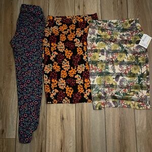 Bundle of LuLaRoe (2 skirts and one OS leggings)